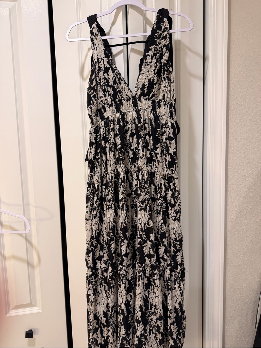 Vici Black and Cream Floral V-Neck Tiered Maxi Dress